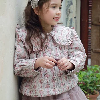Детски дрехи, палта за момичета, Колекция от 2023 година, Есен-Зима, Ново Модно Ежедневното хубаво палто в ретро стил за момичета в корейски стил, с памучна подплата Изображение