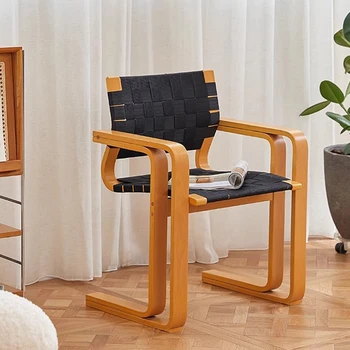 Дизайнерски стол за хранене средата на века с акцент върху Скандинавски масив дърво С подлакътник, Кухненски Офис Ins Прост бюро Sedie Furniture WKDC Изображение