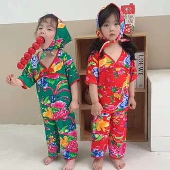 Китайски дрехи за малките момчета и момичета, летни костюми, комплекти за деца, червени сладки тениски с цветен модел, панталони за деца, ежедневни облекла за деца, меки дрехи Изображение