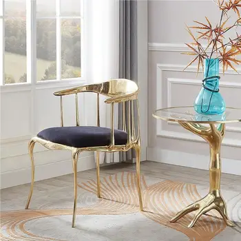 Модерен лек луксозен дизайнерски стол от чиста мед за хола, маса за хранене, стол, подлакътник, работен стол модел villa club, стая за почивка, единична стол Изображение