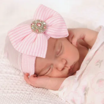 Детска раирана шапка с голям лък, Блестящ вязаная шапка за Новородено, шапки за малки момчета и момичета 0-3 месеца, бебешки аксесоари Изображение